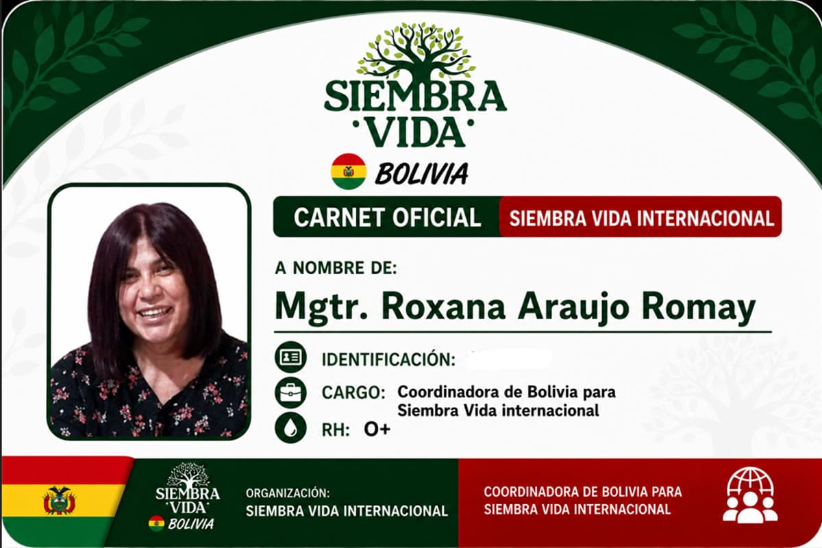 Carnet oficial de Mgtr. Roxana Araujo Romay — Coordinadora de Bolivia