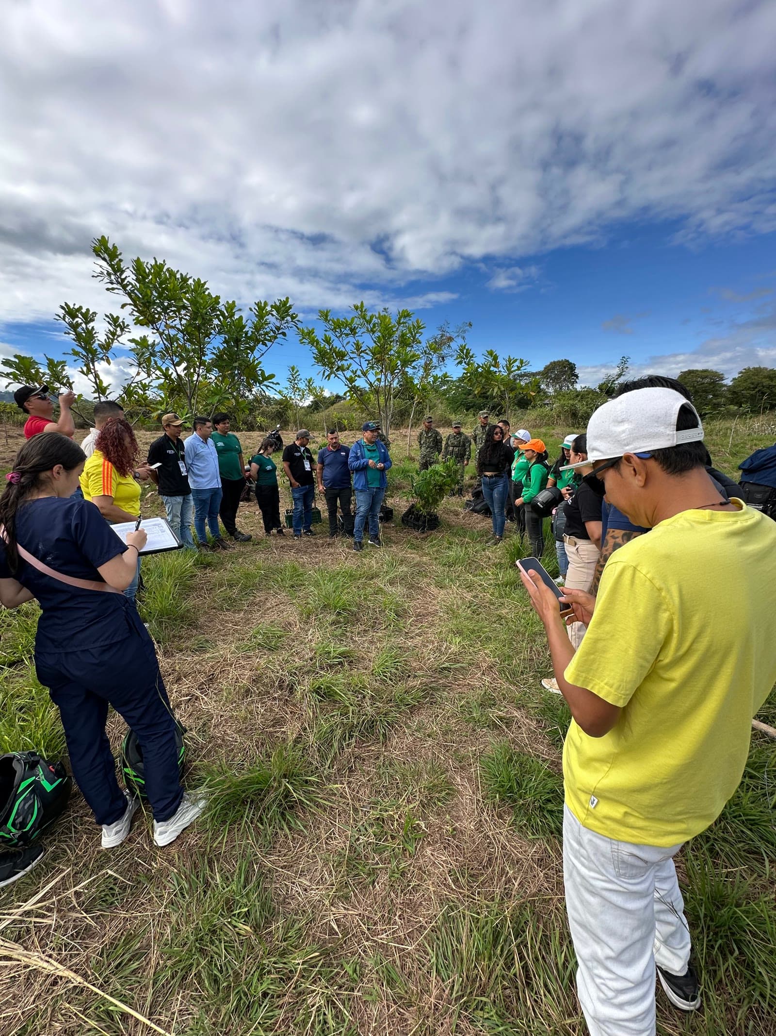 Jornada de siembra en Garzón, Huila